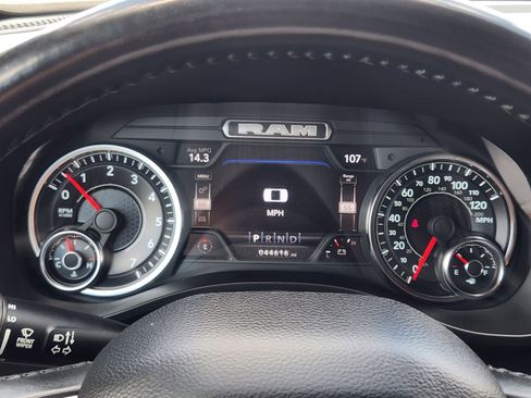 Used 2022 RAM 1500 Big Horn AWD/4WD image 16