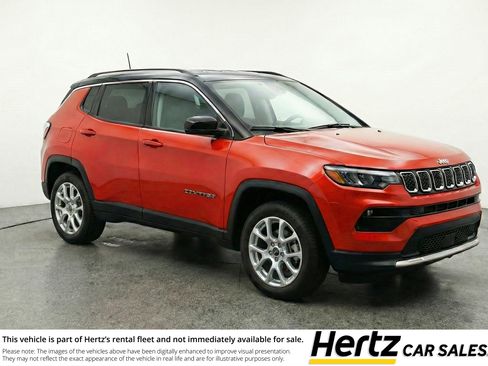 Used 2025 Jeep Compass Limited AWD/4WD image 1