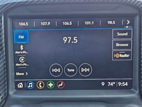 Used 2021 GMC Sierra 1500 SLT image 13