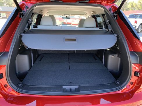 New 2025 Mitsubishi Outlander SE image 19