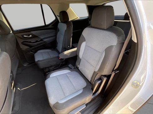 Used 2019 Chevrolet Traverse LT FWD image 20