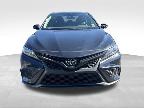 Used 2024 Toyota Camry SE FWD image 8