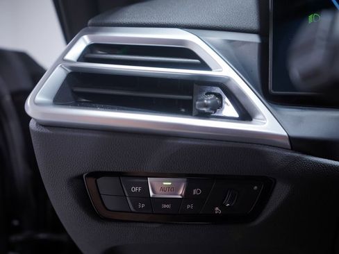 Used 2025 BMW 430i Convertible w/ Premium Package image 21