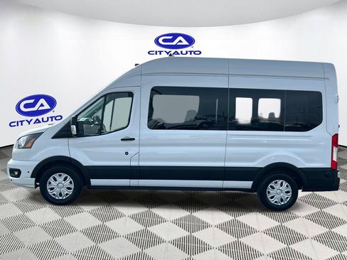 Used 2024 Ford Transit 350 XLT RWD image 8