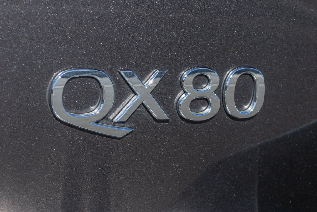 Used 2023 INFINITI QX80 Luxe w/ Cargo Package RWD image 5