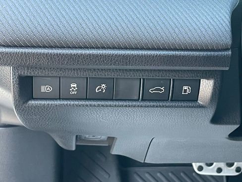 Used 2025 Toyota Camry Hybrid image 23