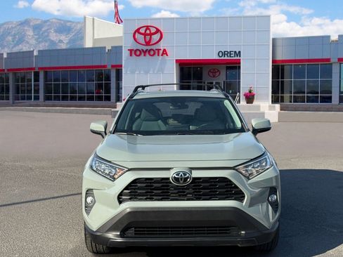 Used 2021 Toyota RAV4 XLE Premium FWD image 2