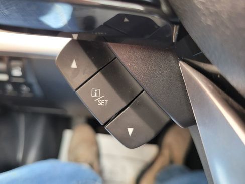 Used 2019 Subaru Outback 3.6R Touring image 30