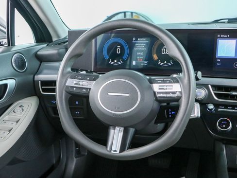 Used 2025 Hyundai Sonata SEL FWD image 12