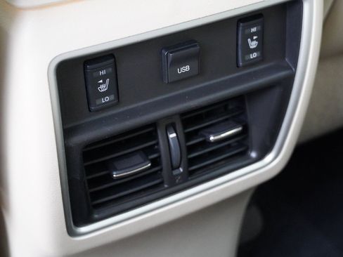 Used 2017 Nissan Murano Platinum image 28