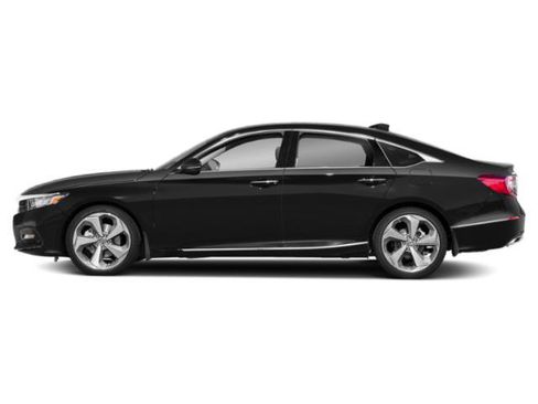 Used 2018 Honda Accord Touring image 3