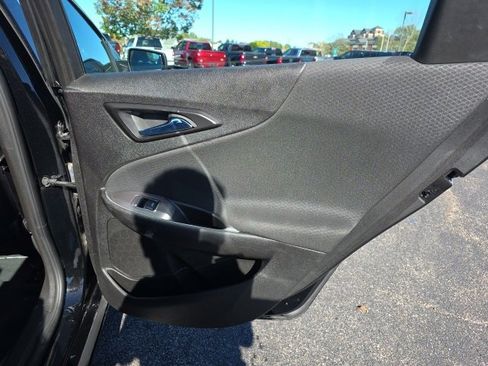 Used 2022 Chevrolet Malibu LT image 13