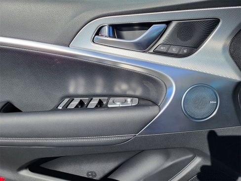 New 2026 Genesis G70 2.5T Prestige image 8