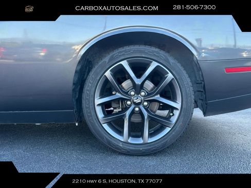 Used 2019 Dodge Challenger SXT w/ Blacktop Package RWD image 26