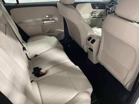 Used 2025 Mercedes-Benz GLB 250 GLB 250 image 14