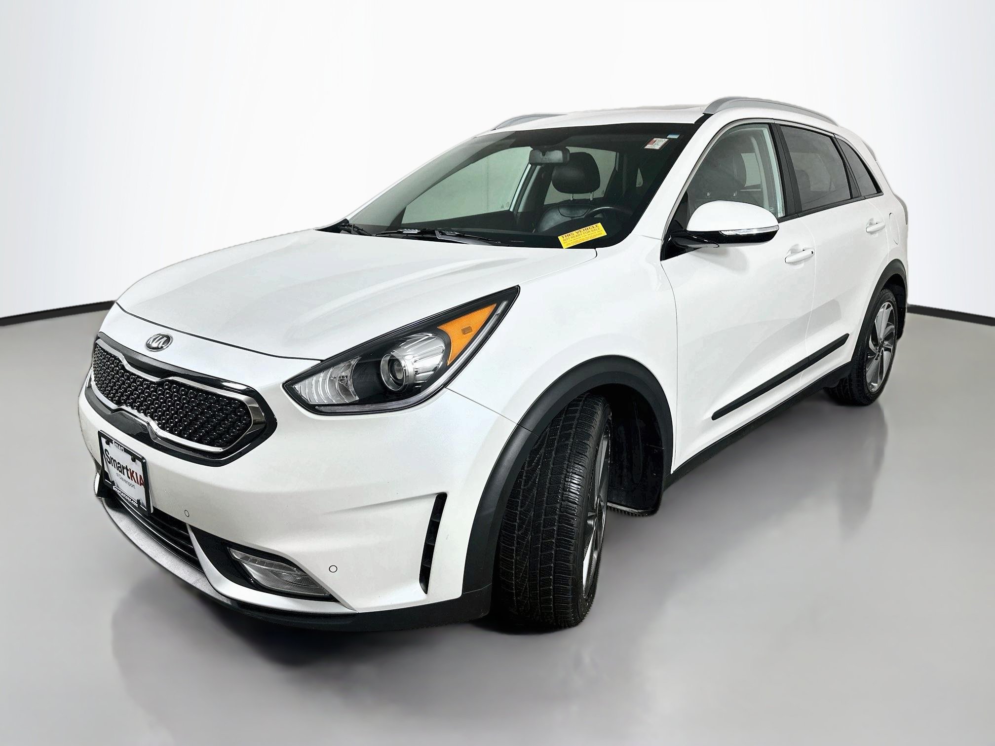 Used 2017 Kia Niro Touring FWD image 3