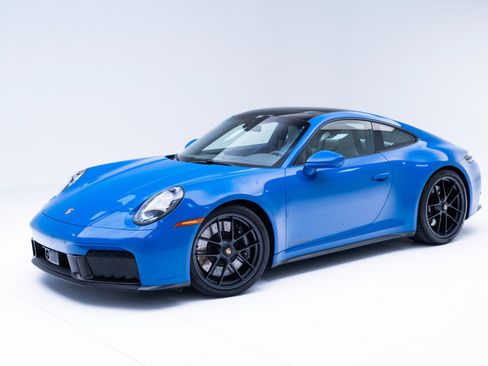 Used 2025 Porsche 911 Carrera 4 GTS image 1