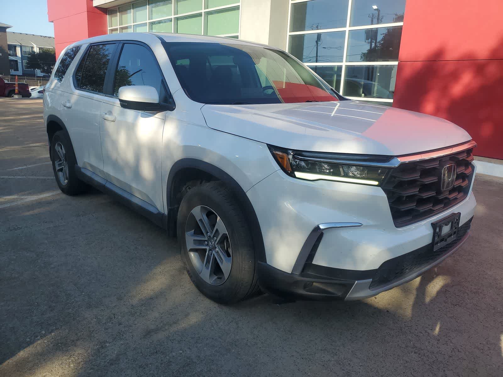 Used 2024 Honda Pilot EX-L image 9