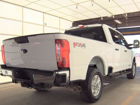 Used 2025 Ford F250 XLT w/ FX4 Off-Road Package image 3