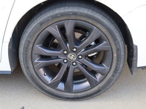 Used 2023 Toyota Sienna XSE w/ XSE Plus Package FWD image 29