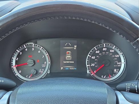 Used 2022 Toyota Highlander LE image 23