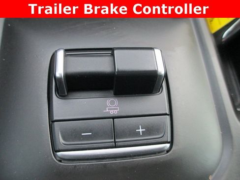 Certified 2024 GMC Sierra 3500 Denali w/ Denali Reserve Package image 18