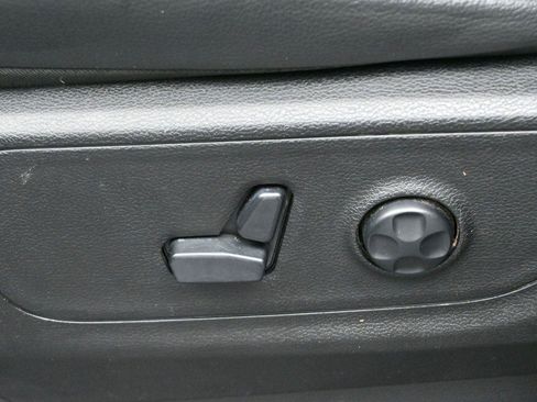 Used 2020 RAM 1500 Rebel w/ Rebel Level 1 Equipment Group AWD/4WD image 13