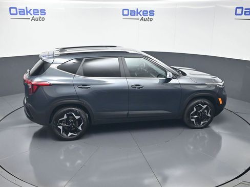 Certified 2025 Kia Seltos EX w/ EX Sunroof Package AWD/4WD image 55