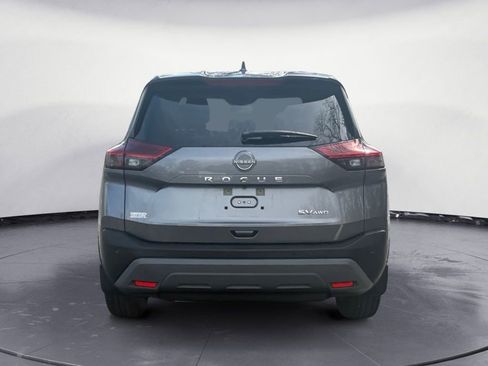 Used 2023 Nissan Rogue SV image 4