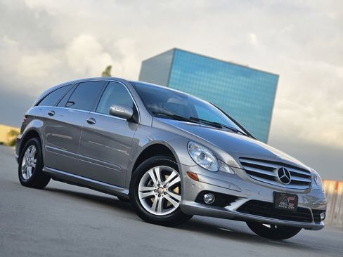 Used 2008 Mercedes-Benz R 350 4MATIC image 1