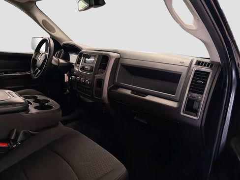 Used 2019 RAM 1500 Express image 25