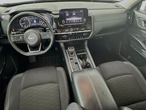 Used 2024 Nissan Pathfinder SV FWD image 26