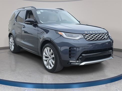 New 2026 Land Rover Discovery Limited Edition image 3