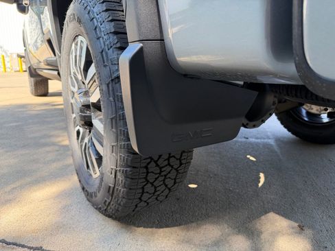 New 2026 GMC Sierra 2500 Denali Ultimate AWD/4WD image 39