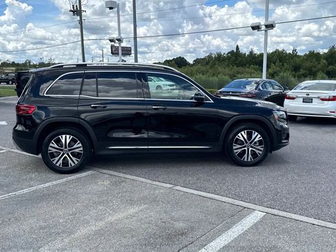 New 2025 Mercedes-Benz GLB 250 image 2
