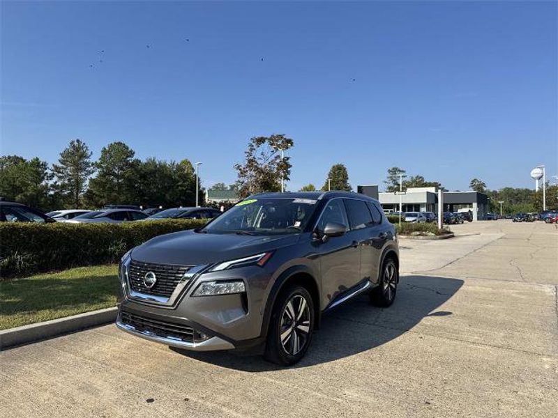 Certified 2021 Nissan Rogue Platinum image 1