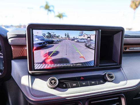 Used 2022 Ford Maverick Lariat w/ Lariat Luxury Package image 16