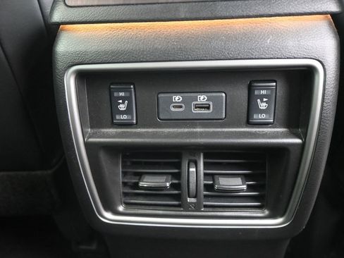 Used 2021 Nissan Murano Platinum w/ Cargo Package image 16