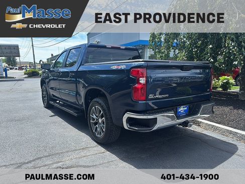 Certified 2022 Chevrolet Silverado 1500 LT AWD/4WD image 5