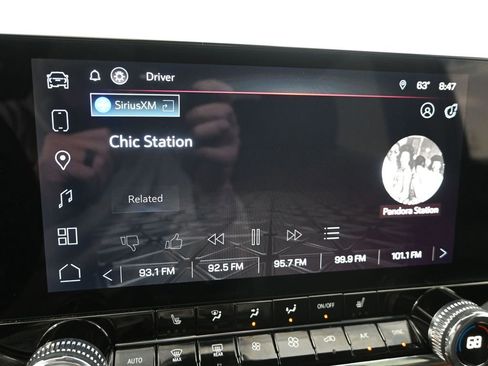 Used 2024 GMC Canyon AT4 w/ Canyon Safety Plus Package image 19