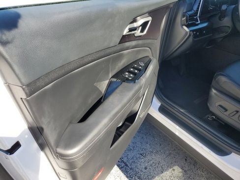 Used 2024 Kia Sportage EX image 21
