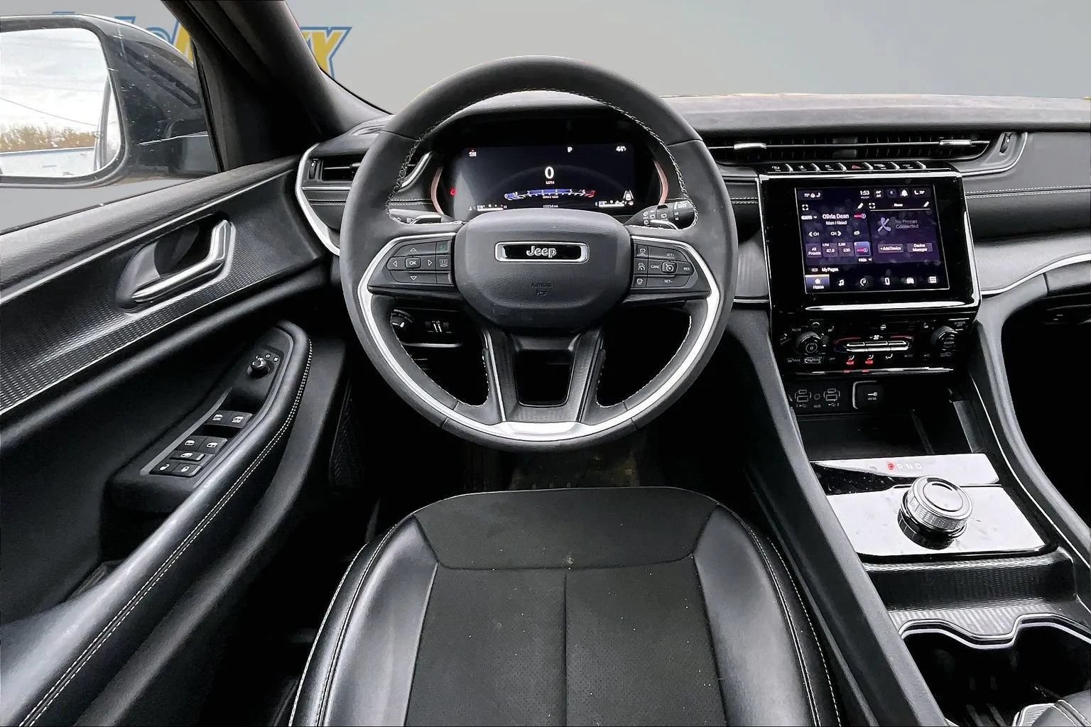 Used 2025 Jeep Grand Cherokee L Altitude AWD/4WD image 8