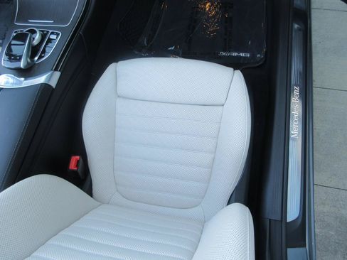 Used 2020 Mercedes-Benz C 300 Cabriolet image 25
