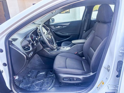Used 2024 Chevrolet Malibu LT FWD image 21