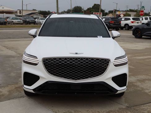 Used 2023 Genesis GV70 2.5T w/ Sport Prestige Package AWD/4WD image 4