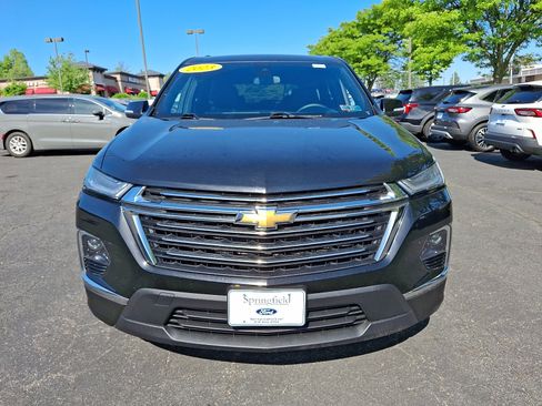 Used 2023 Chevrolet Traverse LT AWD/4WD image 2