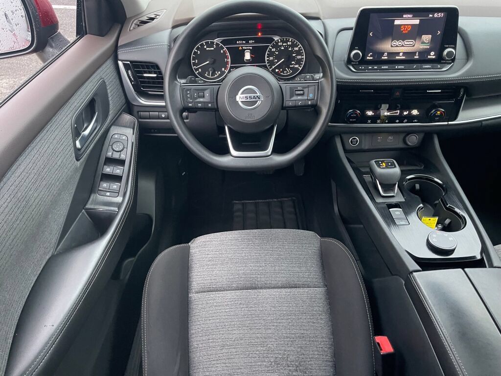 Used 2021 Nissan Rogue SV AWD/4WD image 2