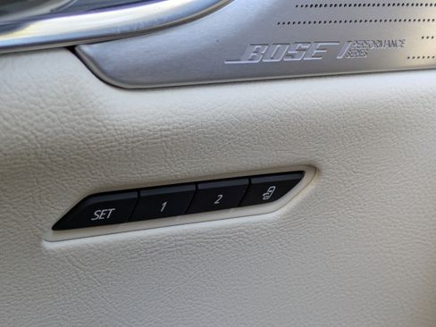 Certified 2023 Cadillac XT6 Premium Luxury image 20