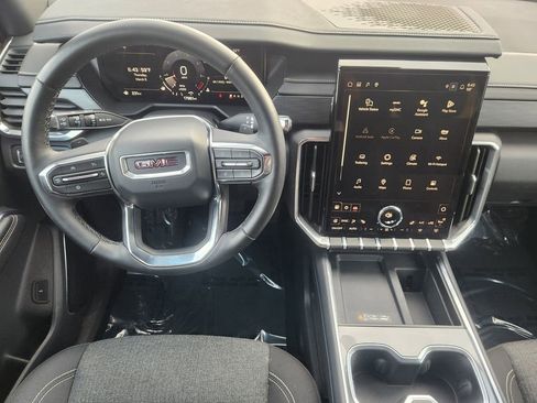 Used 2025 GMC Acadia Elevation image 28