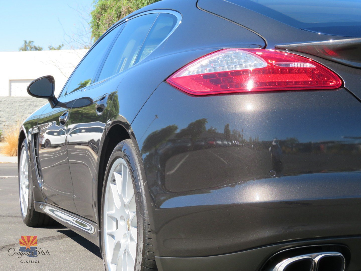 Used 2010 Porsche Panamera S RWD image 22